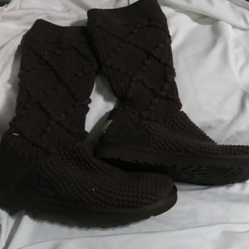 Knit Uggs